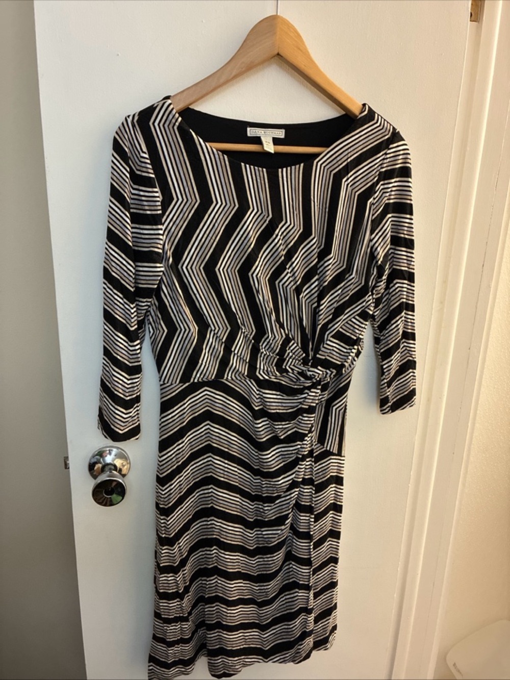 Dana Buchman PS Ruched side stretch knit print 3/4 sleeve Dress Chevron stripe